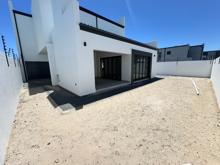 4 Bedroom Property for Sale in Sandown Western Cape
